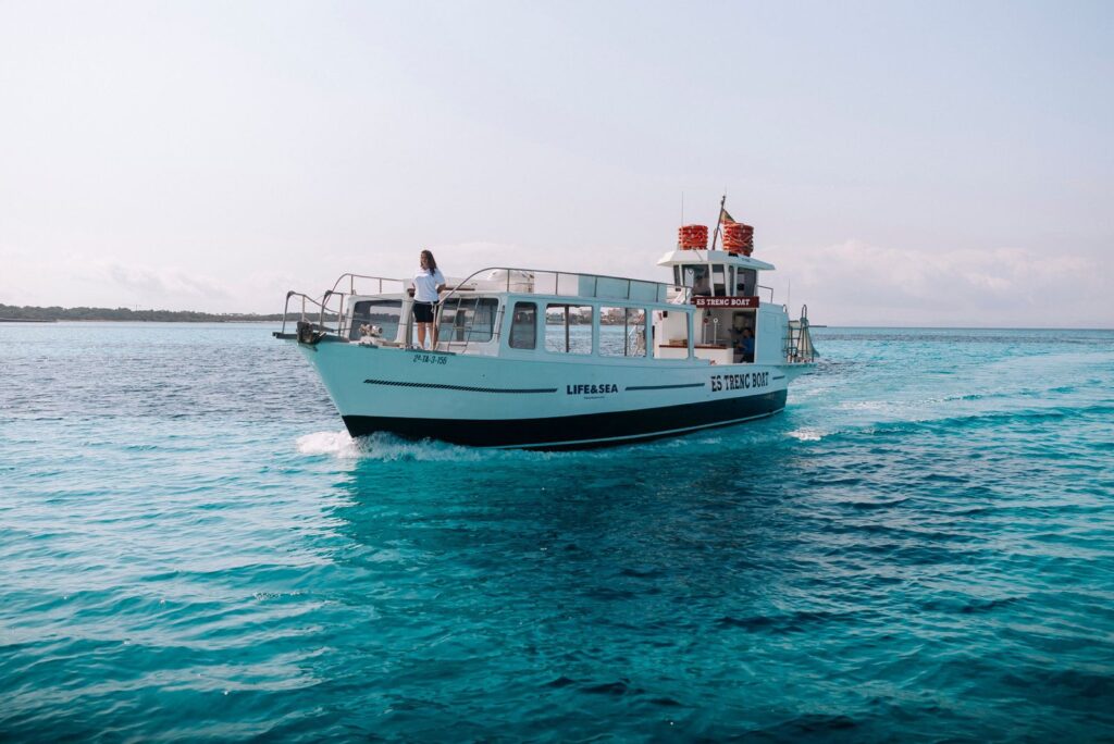 Es Trenc Family Boat Tour (3h) – Unforgettable Snorkeling, Swimming & Relaxation for All Ages with Mallorcard